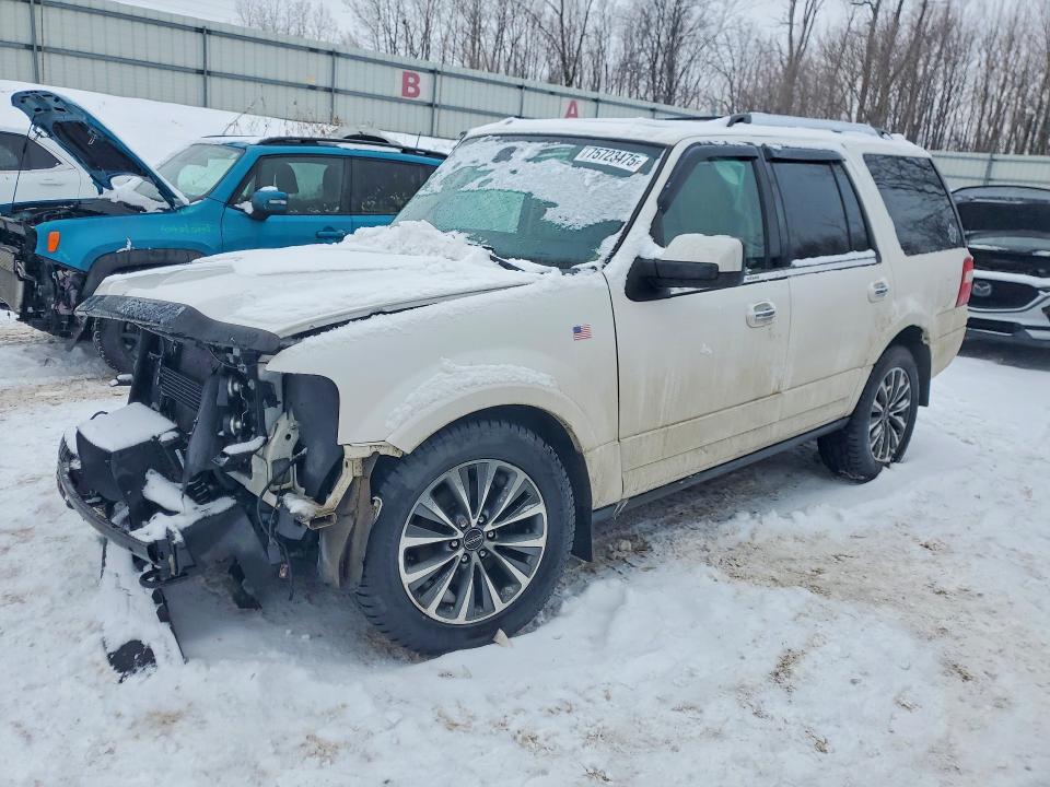 FORD EXPEDITION 2015 with VIN 1FMJU2AT7FEF27974 - Photo from auction