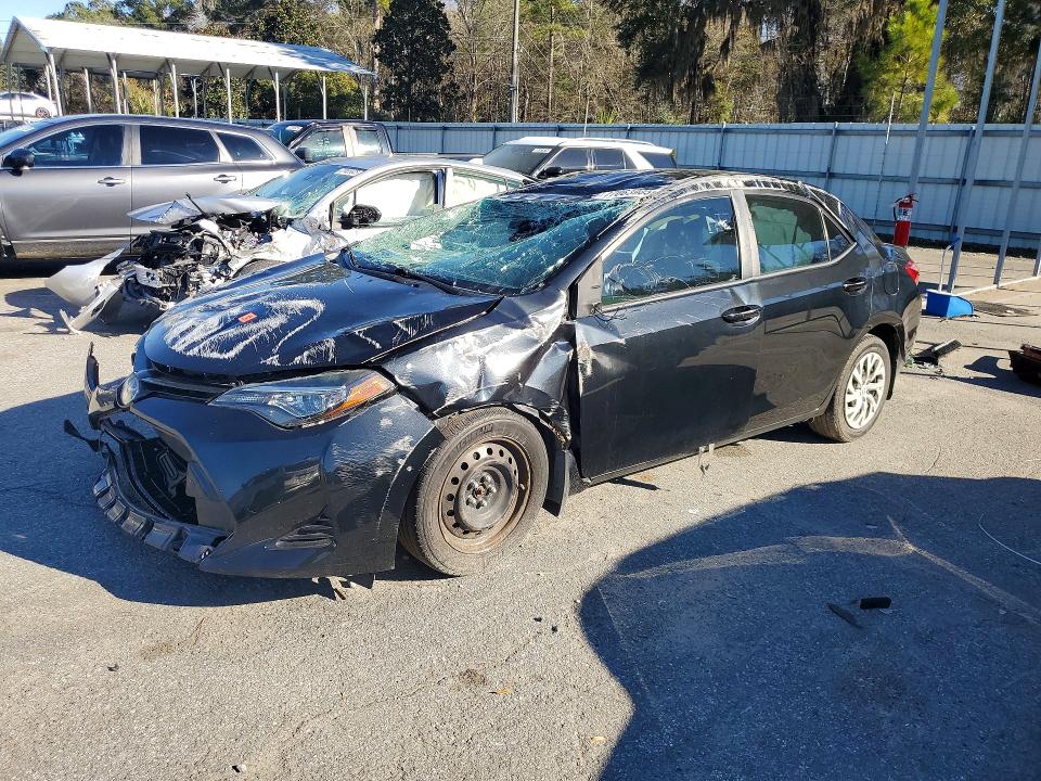 TOYOTA COROLLA 2019 with VIN 2T1BURHE8KC202014 - Photo from auction