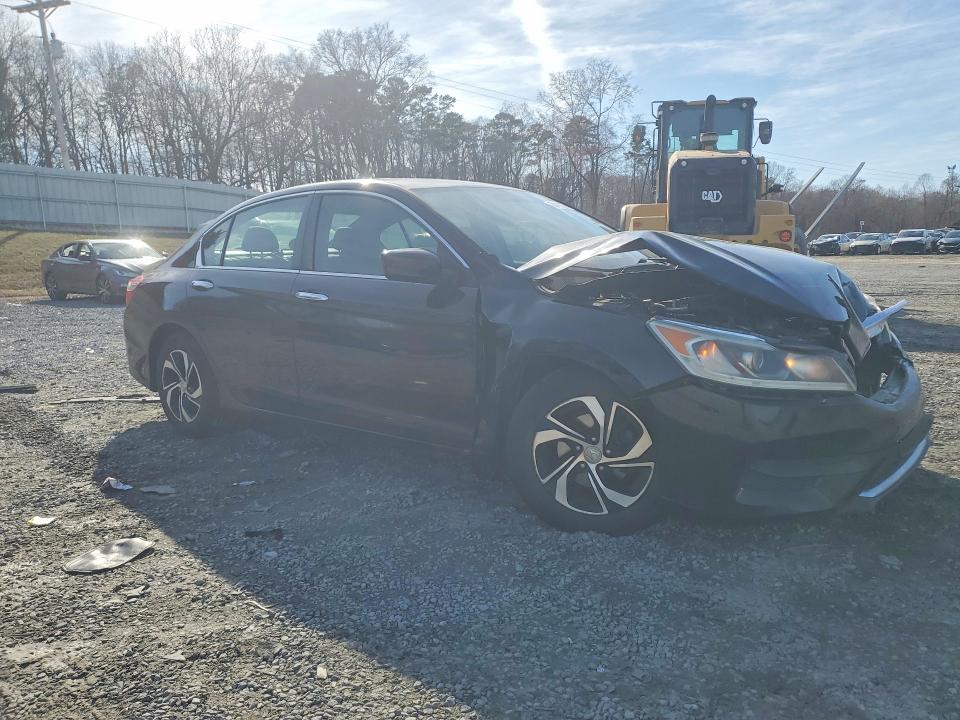 Photo 4 from auction – 2016 HONDA ACCORD with VIN 1HGCR2F31GA071553