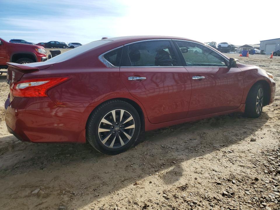 Photo 3 from auction – 2016 NISSAN ALTIMA with VIN 1N4AL3AP4GC181532