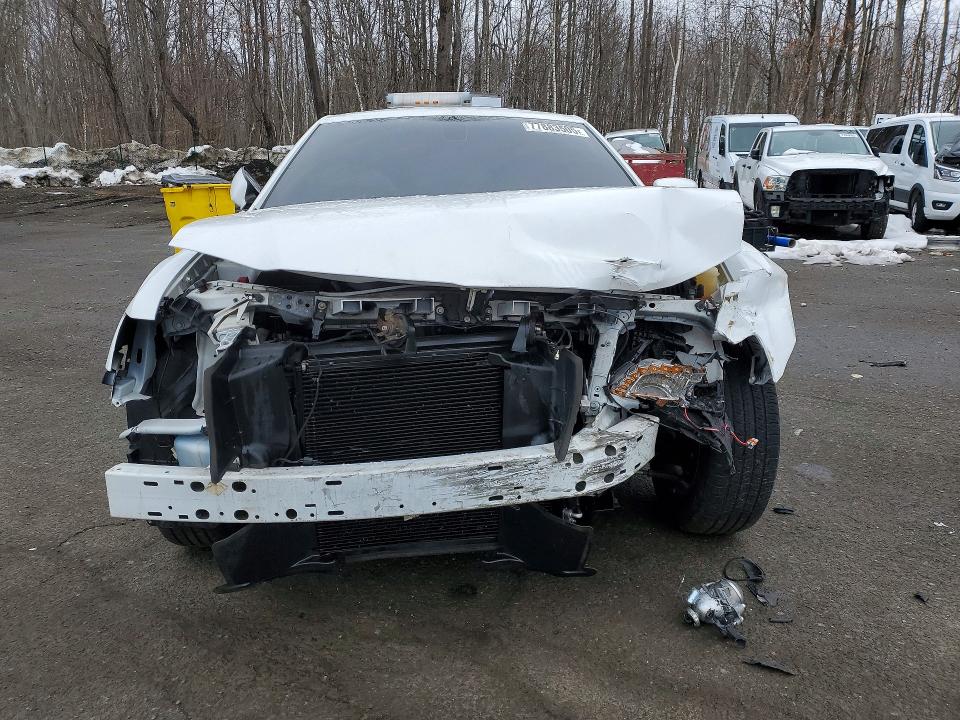 Photo 5 from auction – 2015 CHRYSLER 300 with VIN 2C3CCAAGXFH893938