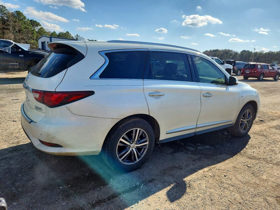 Photo 3 from auction – 2017 INFINITY QX60 with VIN 5N1DL0MN7HC556763