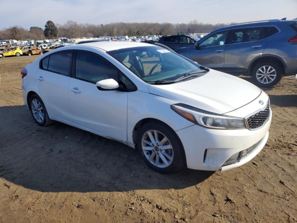 Photo 4 from auction – 2017 KIA FORTE with VIN 3KPFL4A70HE068208