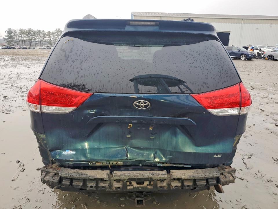 Photo 6 from auction – 2012 TOYOTA SIENNA LE with VIN 5TDKK3DC0CS257301