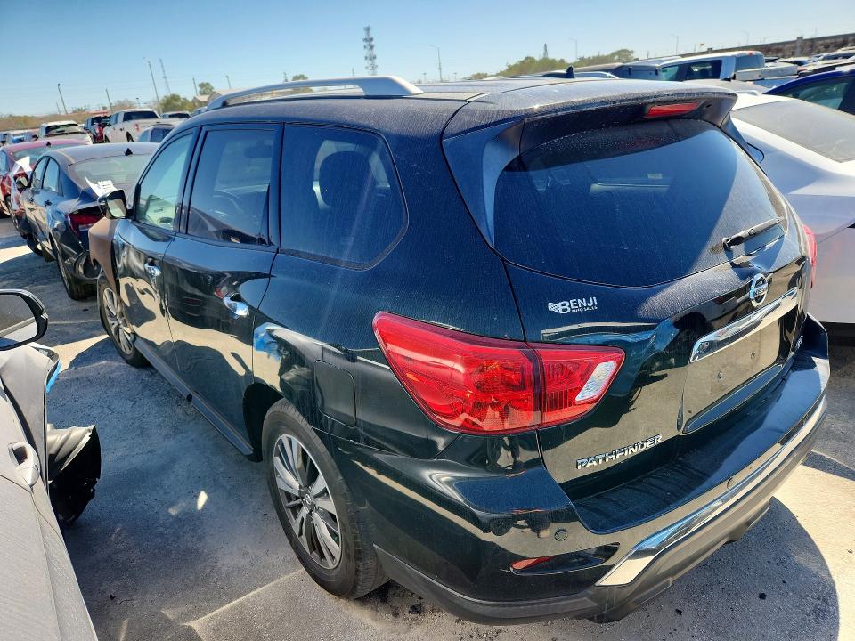 Photo 2 from auction – 2018 NISSAN PATHFINDER with VIN 5N1DR2MN6JC616077