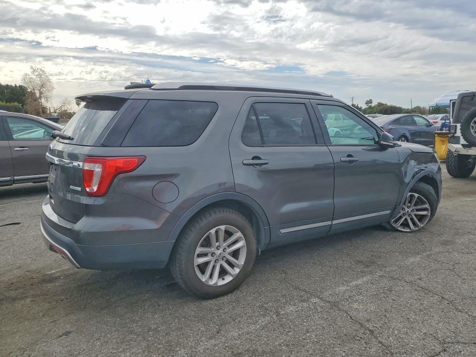 Photo 3 from auction – 2016 FORD EXPLORER X with VIN 1FM5K7DHXGGD03499
