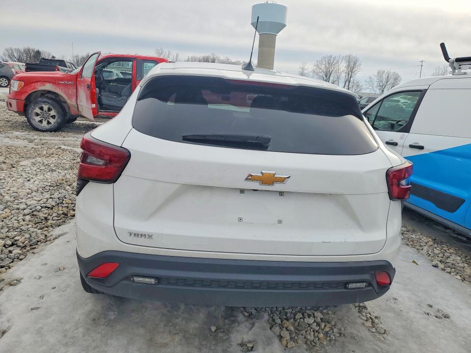 Zdjęcie 6 z aukcji – 2025 CHEVROLET TRAX z VIN KL77LFEP0SC184448