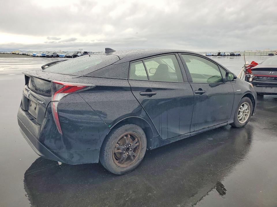 Photo 3 from auction – 2017 TOYOTA PRIUS with VIN JTDKBRFU6H3032303