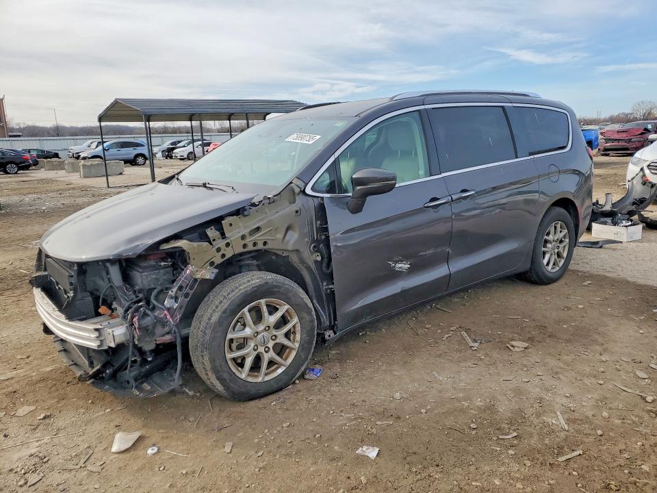 CHRYSLER PACIFICA 2021 with VIN 2C4RC1BG9MR591889 - Photo from auction