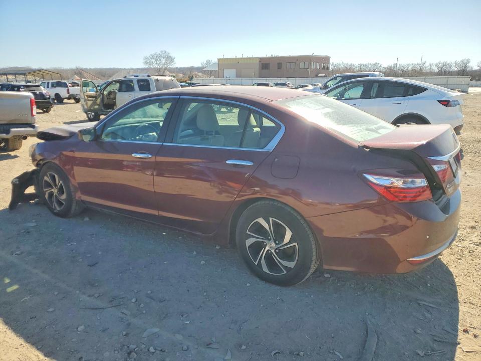 Photo 2 from auction – 2016 HONDA ACCORD with VIN 1HGCR2F33GA085213