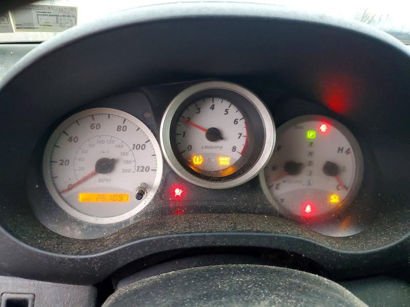 Photo 9 from auction – 2004 TOYOTA RAV4 with VIN JTEGD20V940009498