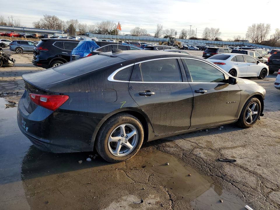 Photo 3 from auction – 2017 CHEVROLET MALIBU with VIN 1G1ZB5ST5HF171303