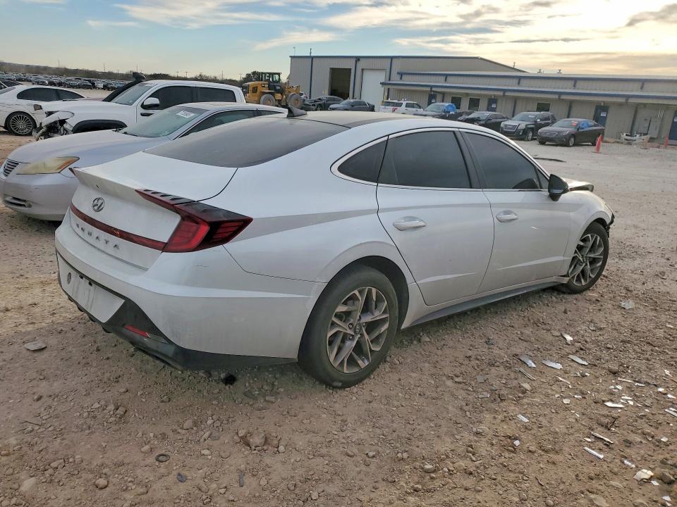 Photo 3 from auction – 2021 HYUNDAI SONATA with VIN 5NPEF4JA9MH102912
