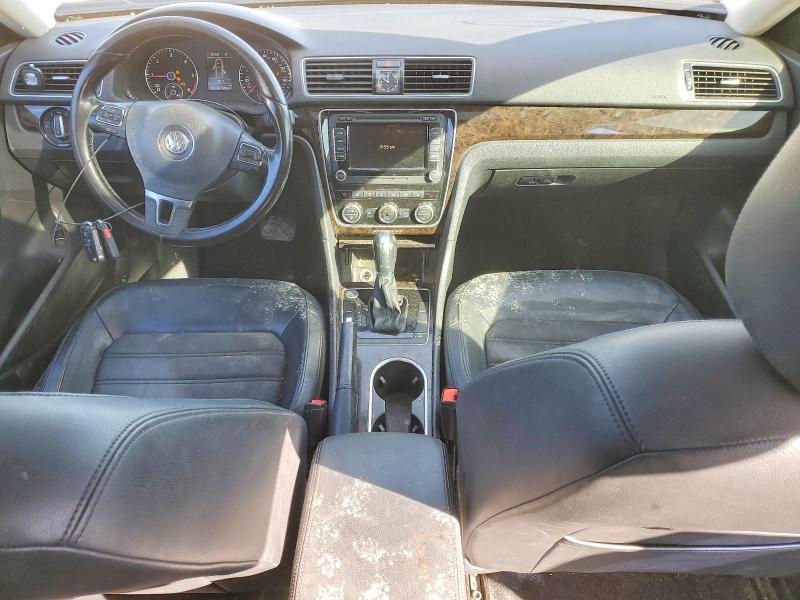 Photo 8 from auction – 2015 VOLKSWAGEN PASSAT with VIN 1VWCV7A37FC108961