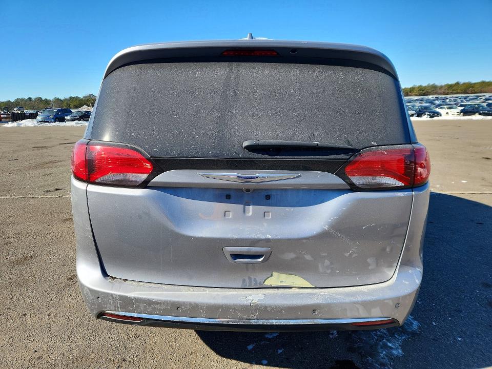 Photo 6 from auction – 2020 CHRYSLER PACIFICA T with VIN 2C4RC1BG3LR100926