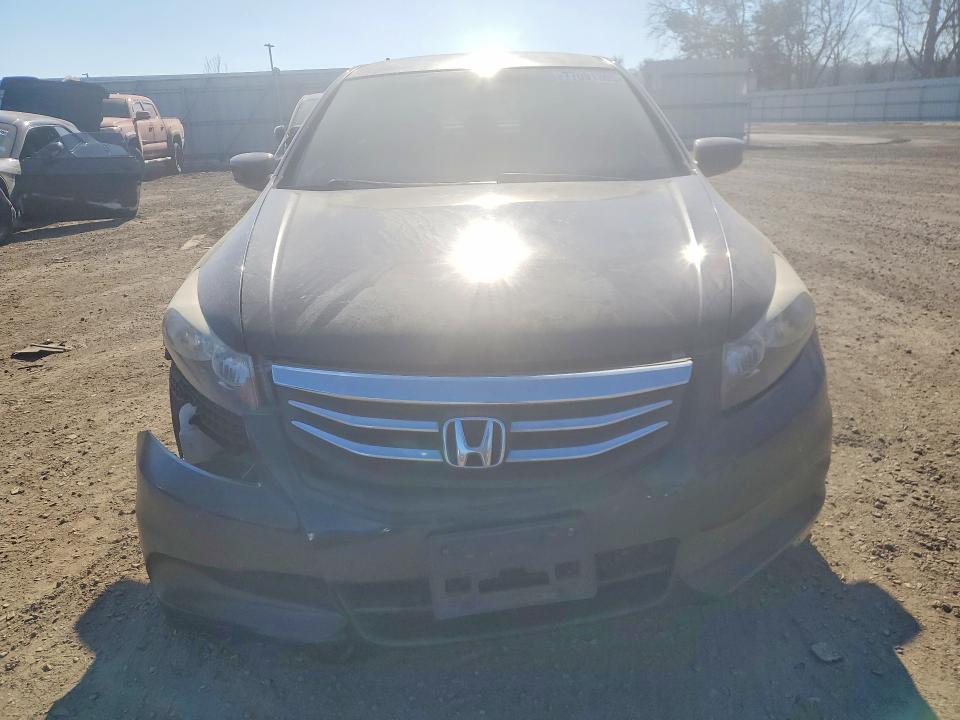 Photo 5 from auction – 2011 HONDA ACCORD with VIN 1HGCP2F31BA087542