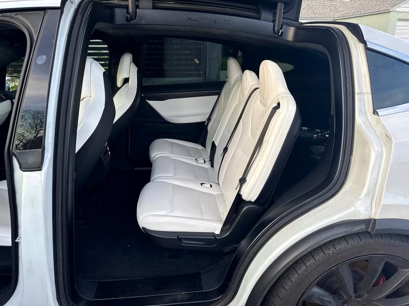 Photo 6 from auction – 2017 TESLA MODEL X with VIN 5YJXCDE48HF061148