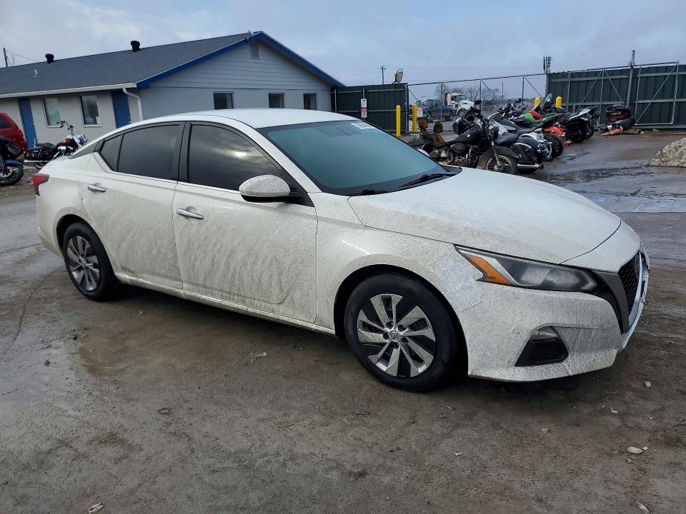 Photo 4 from auction – 2020 NISSAN ALTIMA with VIN 1N4BL4BV5LN302252