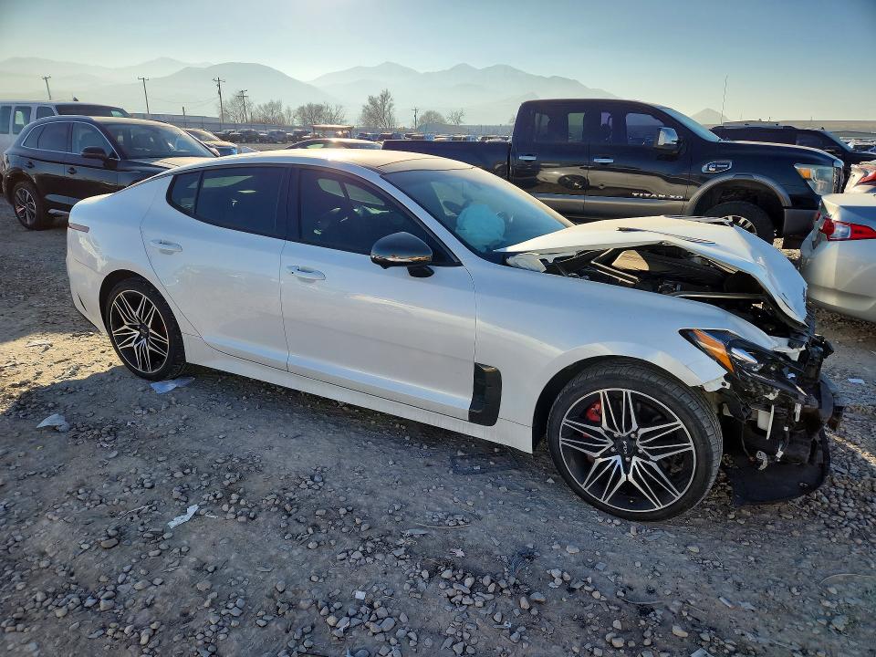 Photo 4 from auction – 2022 KIA STINGER with VIN KNAE55LC5N6101658