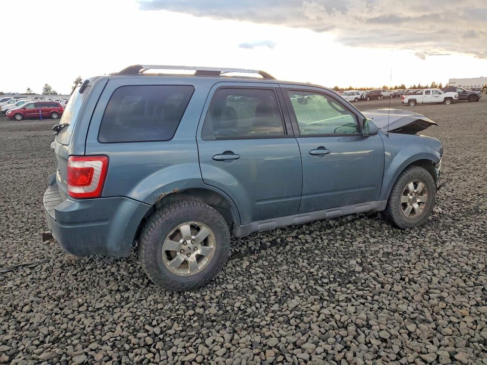 Photo 3 from auction – 2011 FORD ESCAPE LIM with VIN 1FMCU9EG1BKB26804
