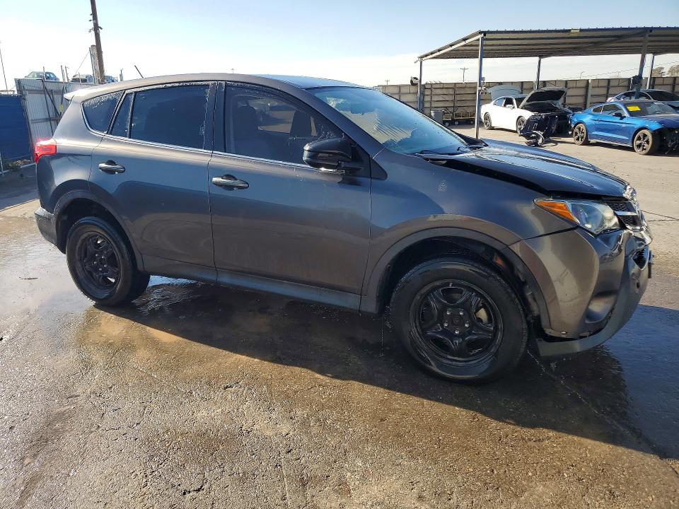 Photo 4 from auction – 2015 TOYOTA RAV4 LE with VIN 2T3ZFREV0FW143548