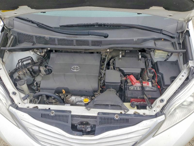 Photo 12 from auction – 2016 TOYOTA SIENNA with VIN 5TDKK3DC2GS726328