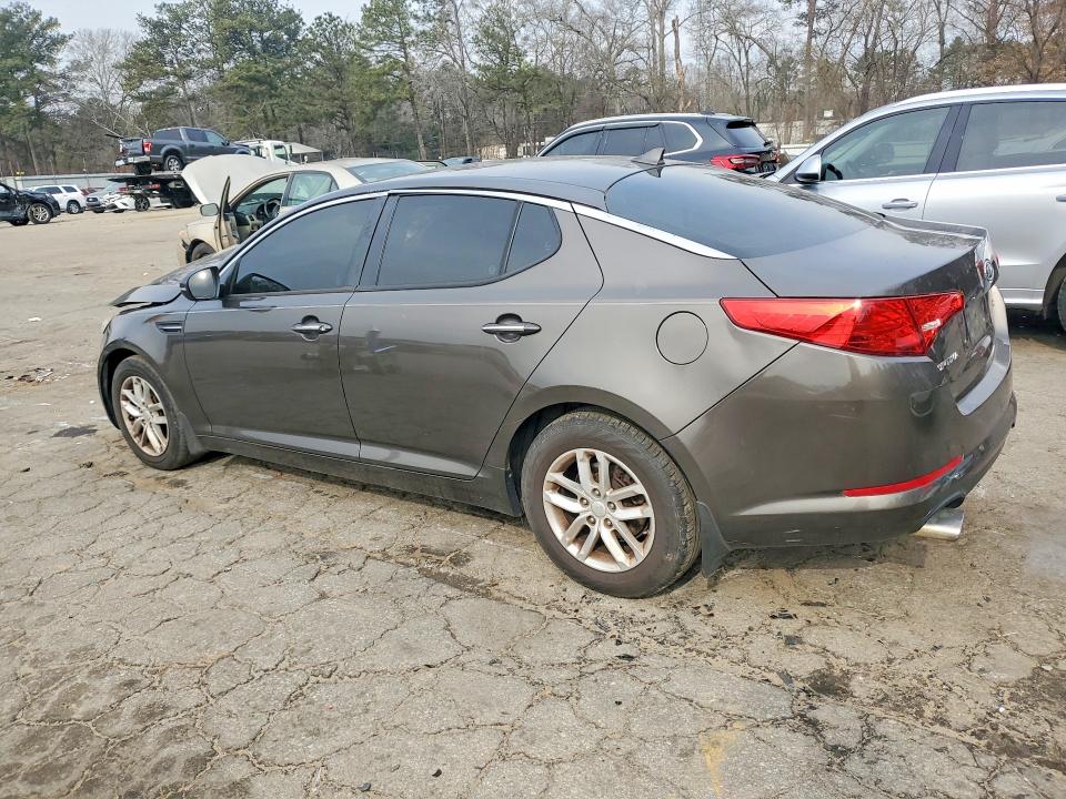 Photo 2 from auction – 2012 KIA OPTIMA with VIN 5XXGM4A72CG067529
