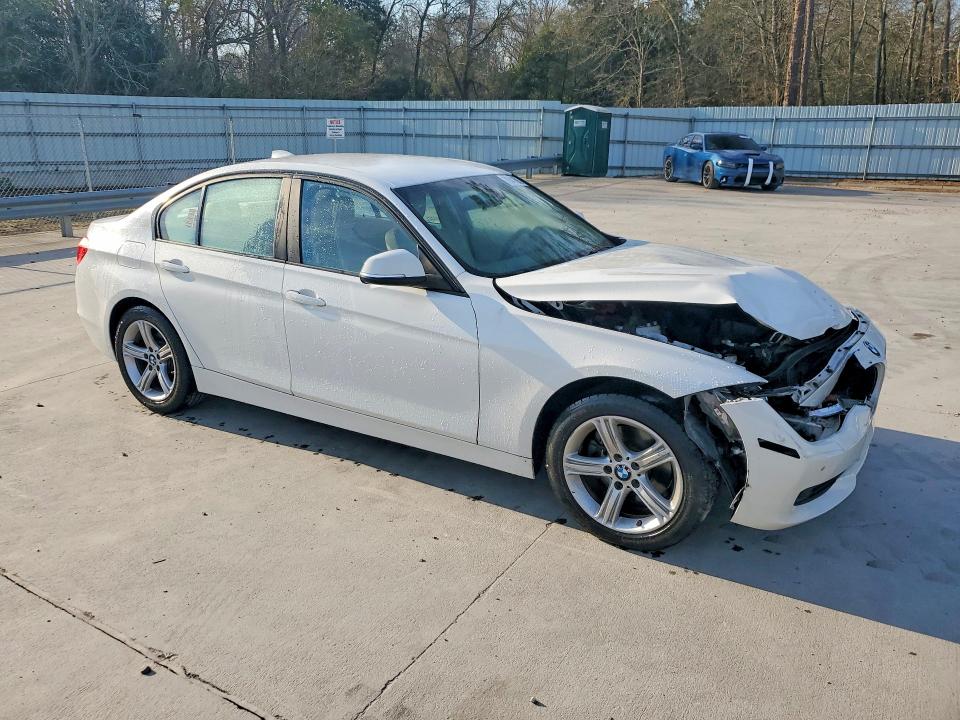 Photo 4 from auction – 2015 BMW 328 with VIN WBA3A5G51FNS86068