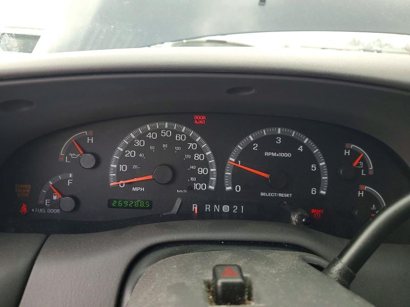 Photo 9 from auction – 2002 FORD F150 with VIN 1FTRX18LX2NB70248