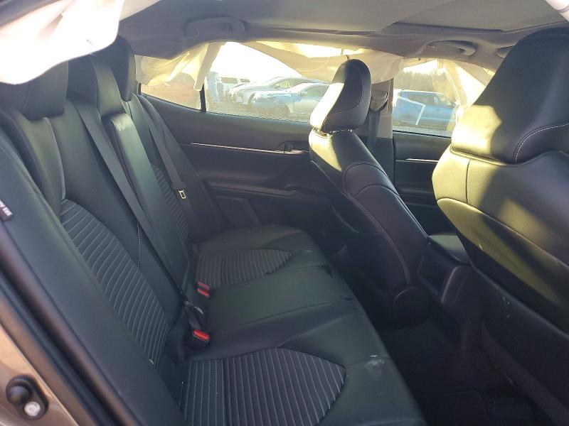 Photo 10 from auction – 2020 TOYOTA CAMRY with VIN 4T1G11AK4LU858288