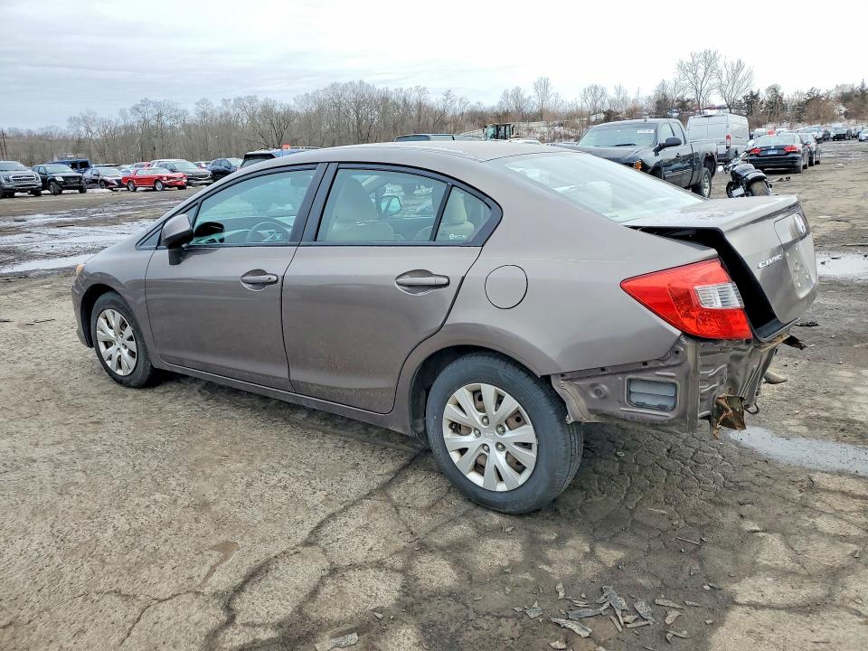 Photo 2 from auction – 2012 HONDA CIVIC with VIN 2HGFB2F53CH561040