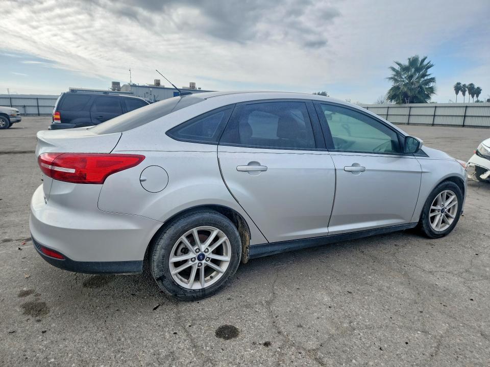 Photo 3 from auction – 2018 FORD FOCUS with VIN 1FADP3FE7JL205757