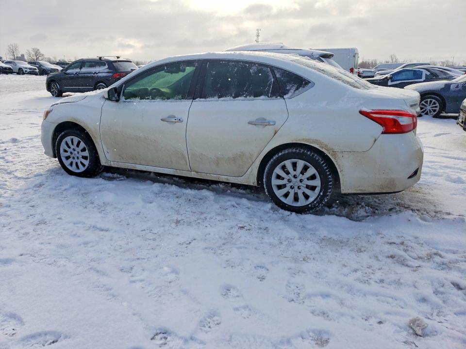 Photo 2 from auction – 2017 NISSAN SENTRA with VIN 3N1AB7AP9HY318948