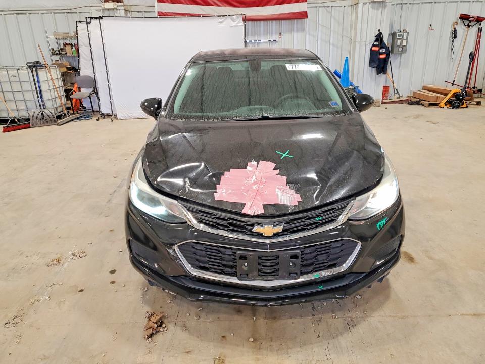 Photo 5 from auction – 2017 CHEVROLET CRUZE with VIN 1G1BE5SM4H7101125