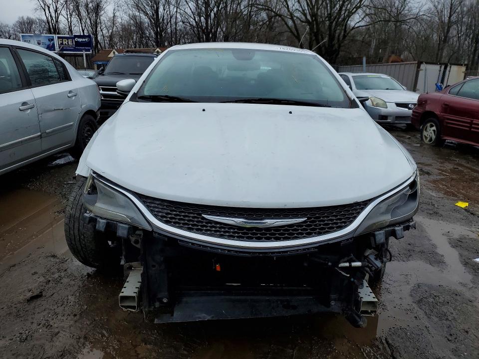 Photo 5 from auction – 2015 CHRYSLER 200 with VIN 1C3CCCAB6FN537297