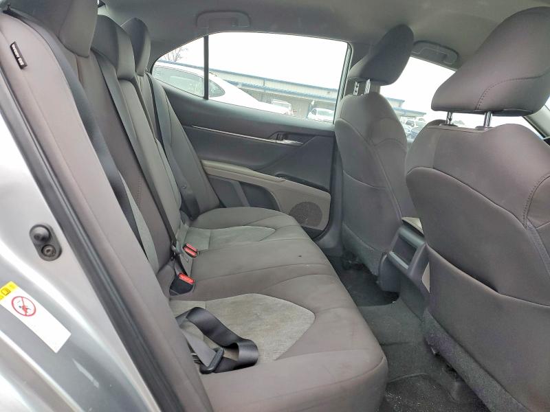 Photo 10 from auction – 2019 TOYOTA CAMRY with VIN 4T1B11HK2KU756907