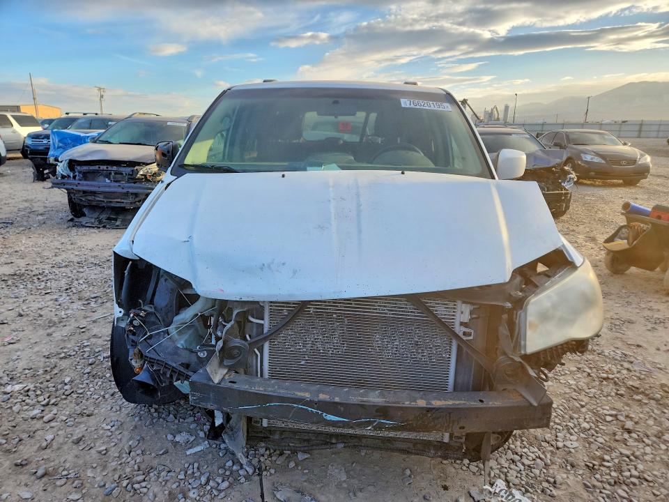 Photo 5 from auction – 2015 DODGE GRAND CARA with VIN 2C4RDGCG8FR527098