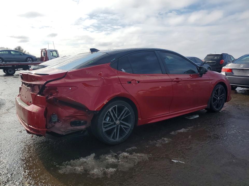 Photo 3 from auction – 2025 TOYOTA CAMRY with VIN 4T1DAACK2SU054053