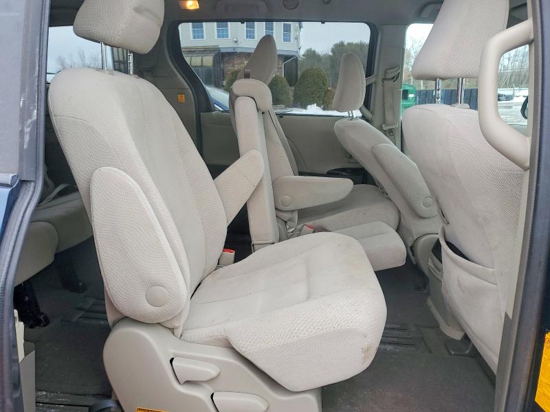 Photo 11 from auction – 2012 TOYOTA SIENNA LE with VIN 5TDKK3DC0CS232124
