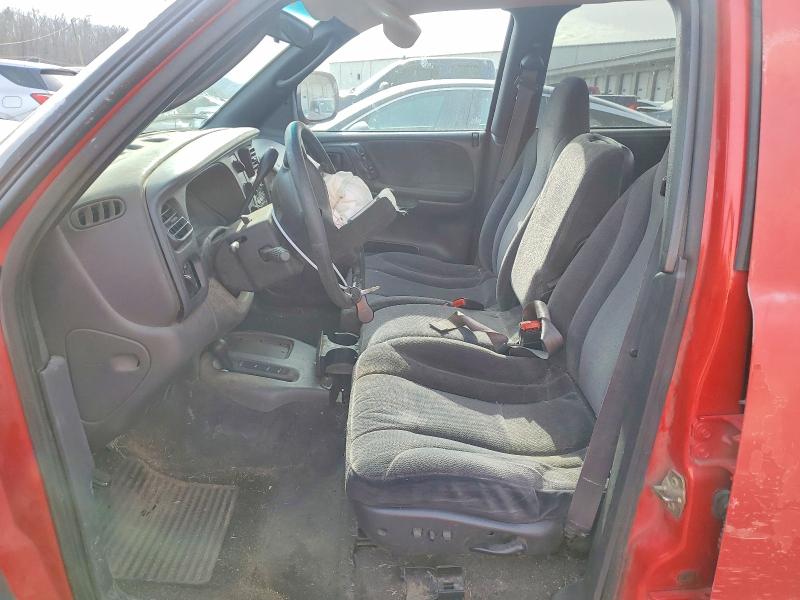 Photo 7 from auction – 2000 DODGE DAKOTA with VIN 1B7HG2AZ3YS734896