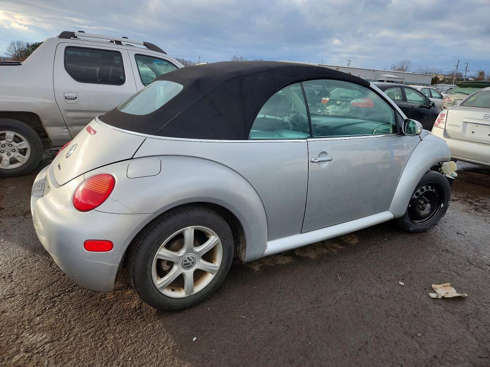 Photo 3 from auction – 2004 VOLKSWAGEN NEW BEETLE with VIN 3VWCD31Y94M324362
