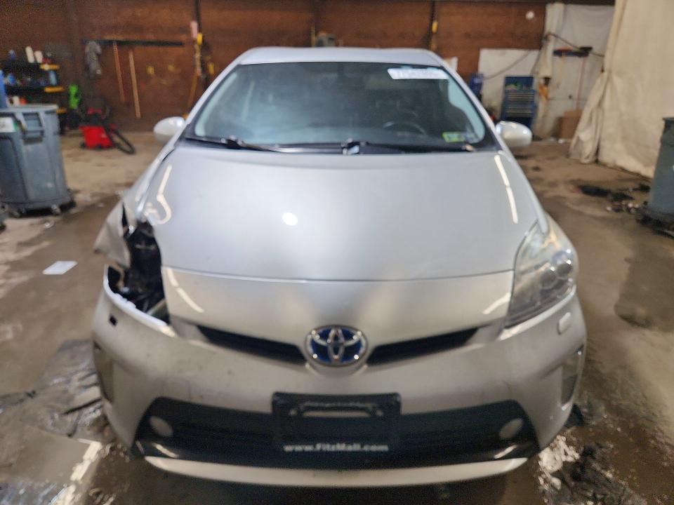 Photo 5 from auction – 2014 TOYOTA PRIUS with VIN JTDKN3DU1E0377338