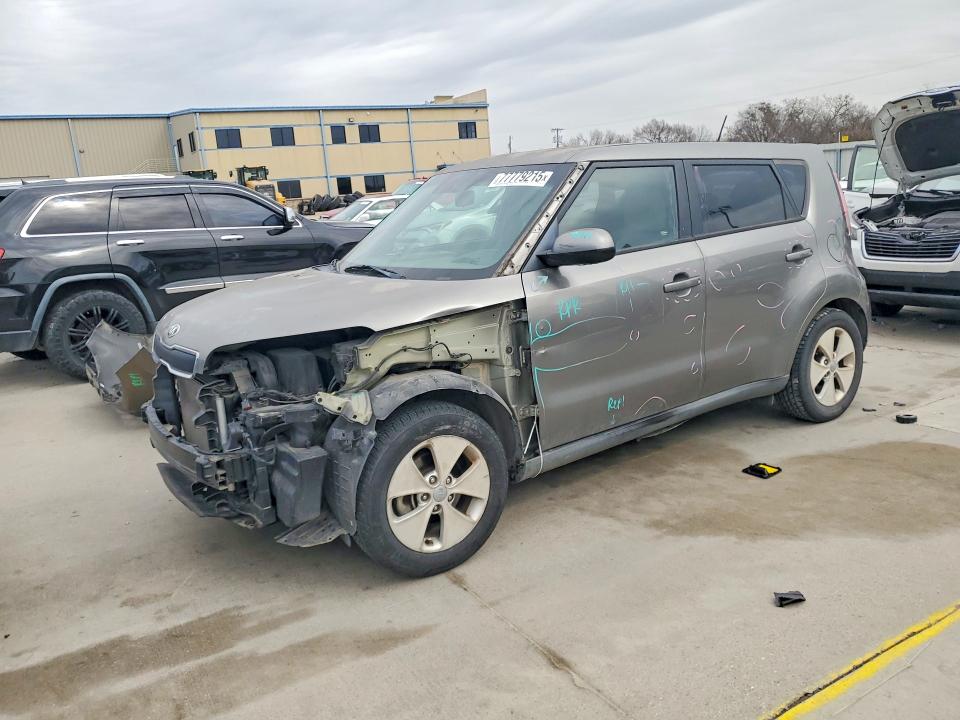 KIA SOUL 2015 with VIN KNDJN2A28F7122817 - Photo from auction