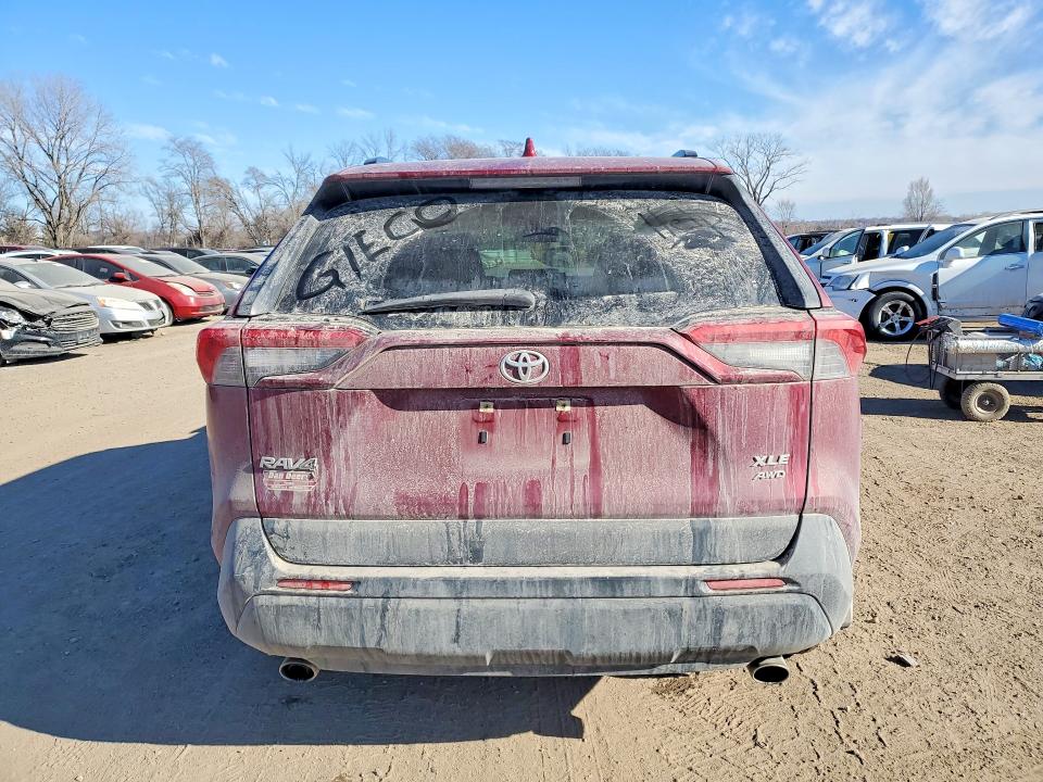 Photo 6 from auction – 2019 TOYOTA RAV4 with VIN JTMA1RFV1KD016471