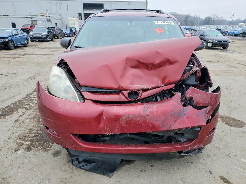 Photo 5 from auction – 2010 TOYOTA SIENNA with VIN 5TDKK4CC7AS318258