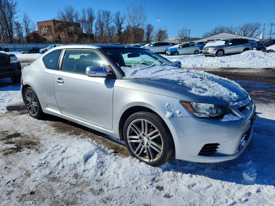 Photo 4 from auction – 2013 SCION TC with VIN JTKJF5C75D3063813