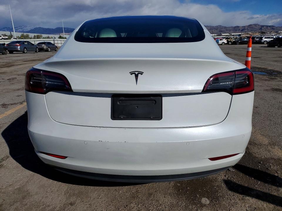 Photo 6 from auction – 2022 TESLA MODEL 3 with VIN 5YJ3E1EA0NF329747