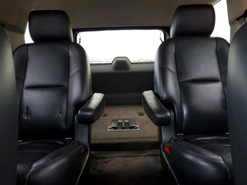 Photo 10 from auction – 2011 CHEVROLET TAHOE with VIN 1GNSKCE06BR283460