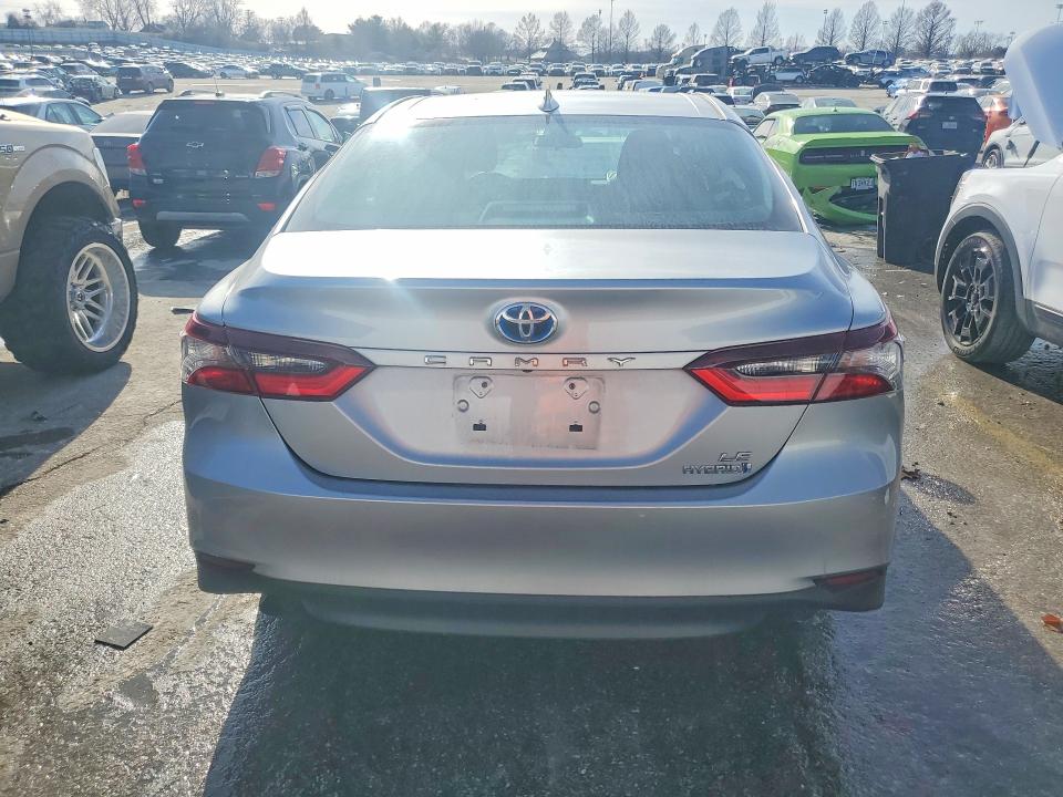 Photo 6 from auction – 2023 TOYOTA CAMRY with VIN 4T1C31AK9PU619947