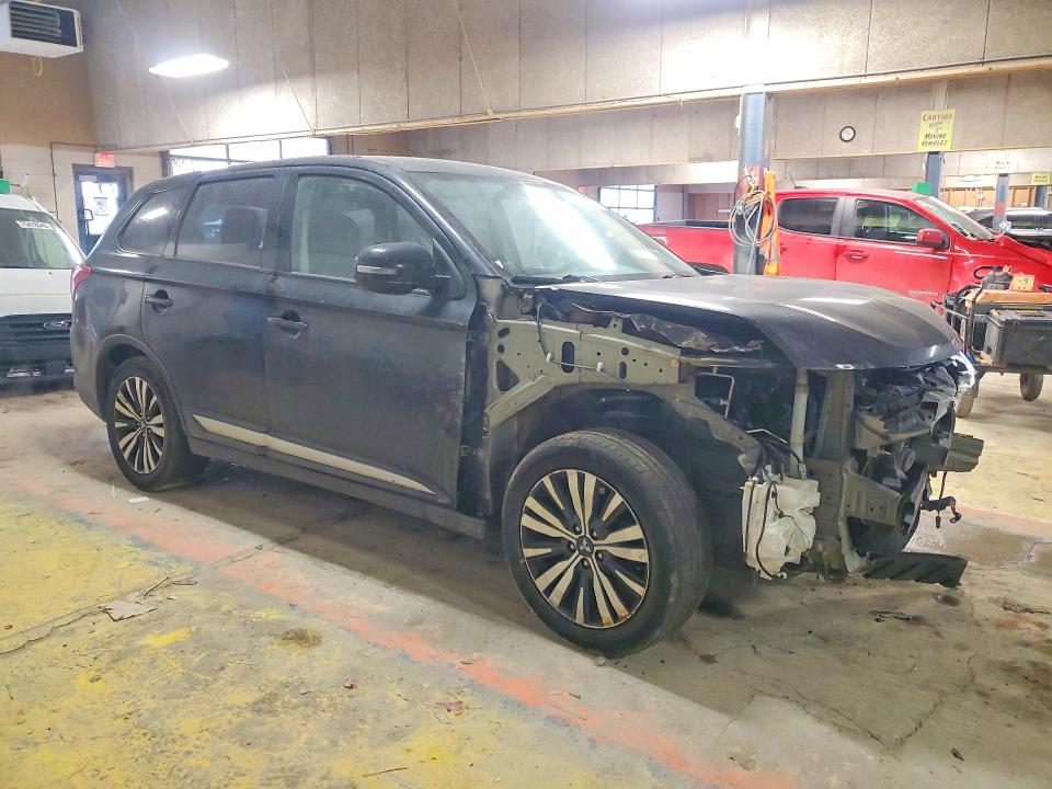 Photo 4 from auction – 2019 MITSUBISHI OUTLANDER with VIN JA4AD3A33KZ045686